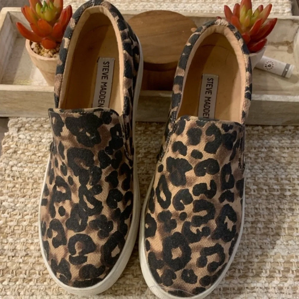 Steve Madden Gills Leopard sprint Canvas Slip On Sneakers - Picture 3 of 6